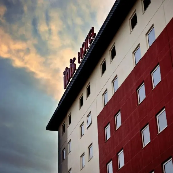 Viesnīca ibis Canoas Shopping pilsētā Kanoasa