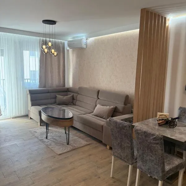 Aurora Lux Wellness & Spa, hotel in Veliko Gradište