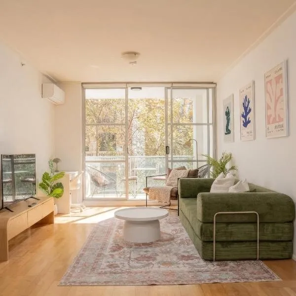 Modern City-Centre Apartment on Kent with Pool, Gym & Free Parking, hotel a Sydney
