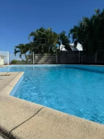 Ti Kaz Coco - Résidence calme avec piscine, khách sạn ở Saint-Joseph