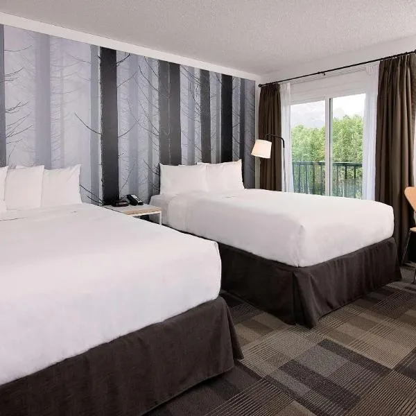 Coast Canmore Hotel & Conference Centre, hotel in Canmore