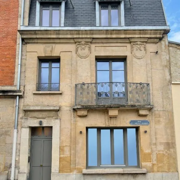 Résidence ROUSSEAU - Appartements Premium - Hyper centre-ville de Reims, hotel di Reims