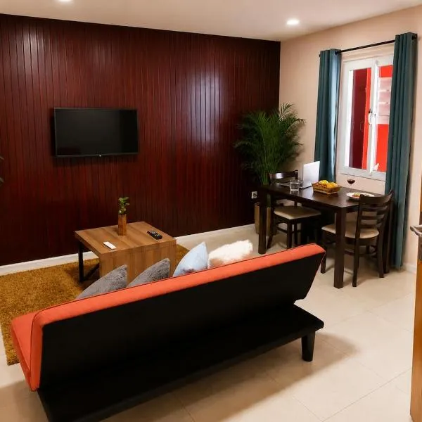 Spacious 1-BR Studio with Fast WIFI l Work-Friendly Stay, hotel u gradu Paramaribo