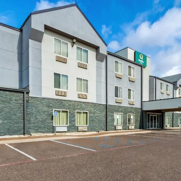 Quality Inn Laredo - Nuevo Laredo, hotel v destinaci Laredo