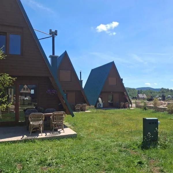 Three Houses, hotel en Žabljak