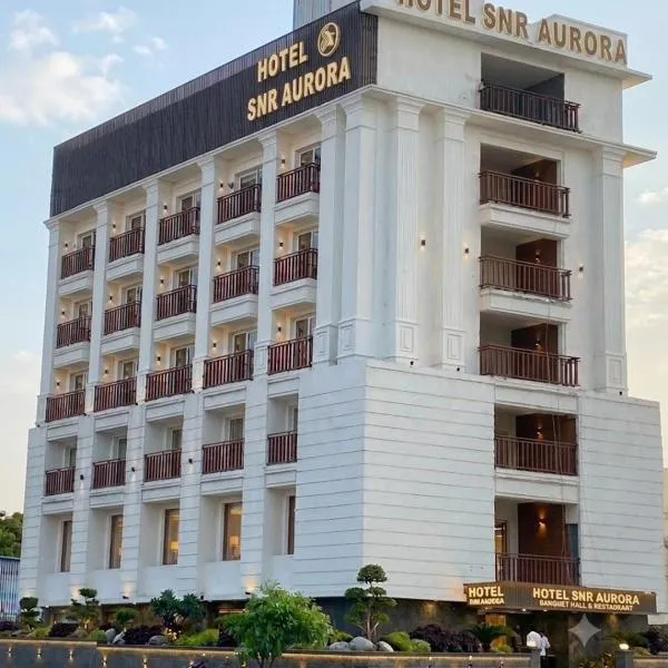 HOTEL SNR AURORa, hotel en Guntūr