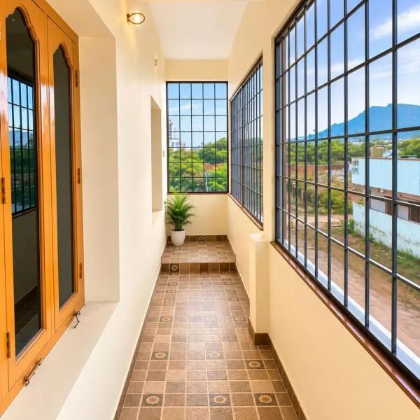 temple city tirupathi home stay, ξενοδοχείο σε Τιρουπάτι