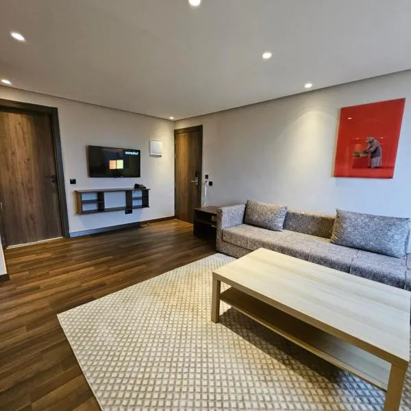 Ocean Rooftop Hotel,位于本苏莱曼的酒店