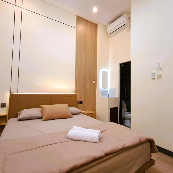 Nafaka Hostel and Tours, hotel Malangban