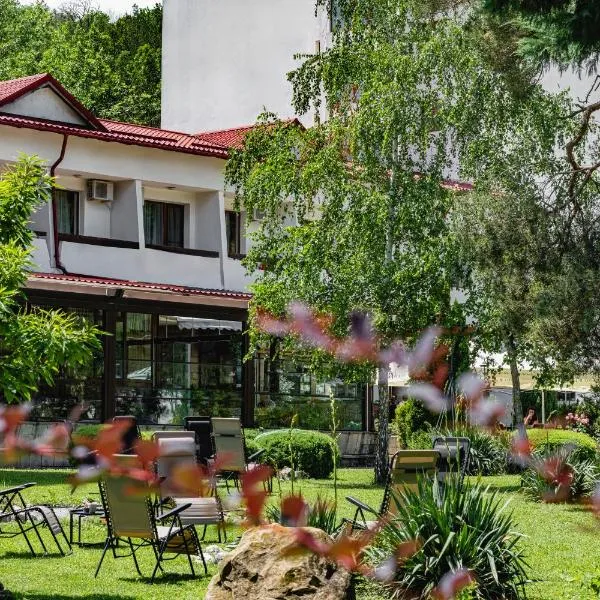 Sărata-Monteoru में, होटल Hotel Sallaris Monteoru