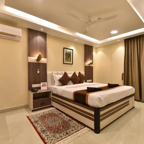 Eennra Attrayee Guest House & Banquet, hotel sa Bālurghāt