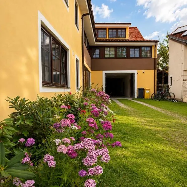 Penzion V Podzámčí - bezbariérové apartmány v centru Třeboně, hotel em Třeboň