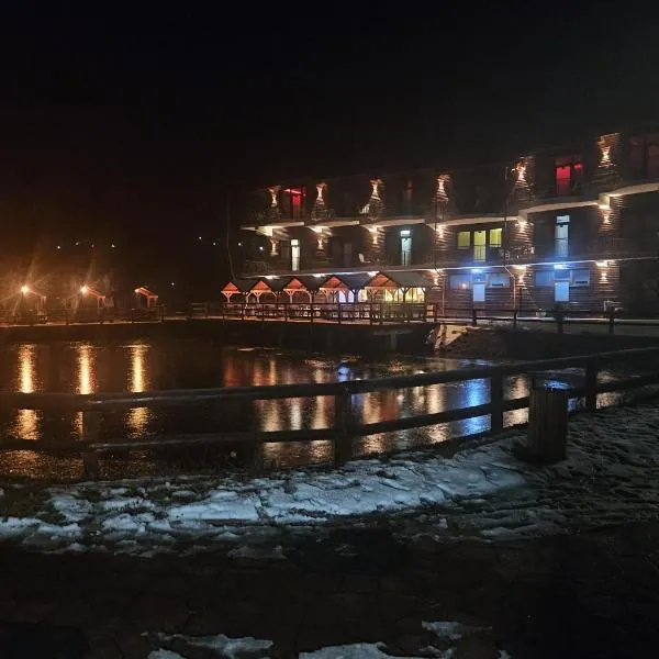 DENY INN Funland, hôtel à Zărneşti