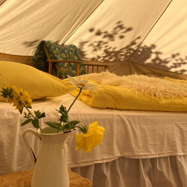 Glamping på stor og fredelig landejendom i Sydfyn, hotel en Grønderup