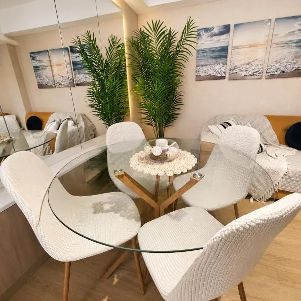 Sunset SM Apartment cerca a Plaza San Miguel, מלון בלימה