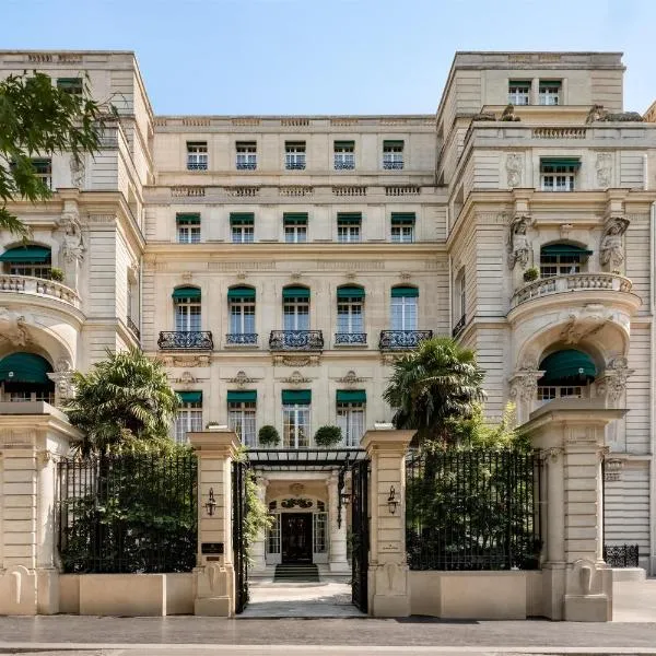 Shangri-La Paris, hotelli Pariisissa