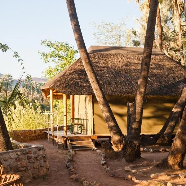 Omarunga Epupa-Falls Camp, hotel em Epupa