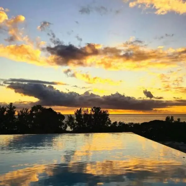 Perfect Penthouse - Infinity Pool - Family Comfort - Ocean Terrace - Fully Equipped, hotel a Flic-en-Flac