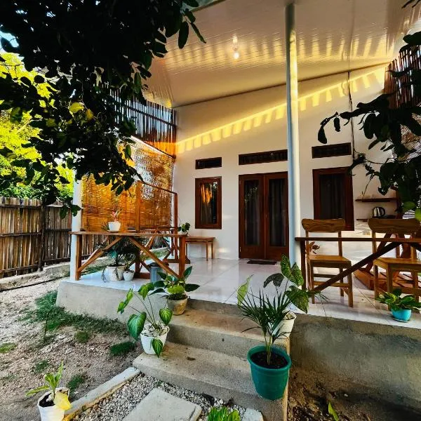 Lomba Oen bungalow, hotel in Nembrala