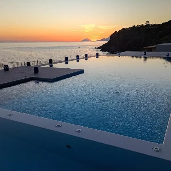 L'Ariana Resort, Glamping, hotel em Rinella
