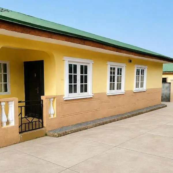 Rich Prec - A premium 3 bedroom serviced homestay in a serene and secure Estate, hotel a Ado Ekiti