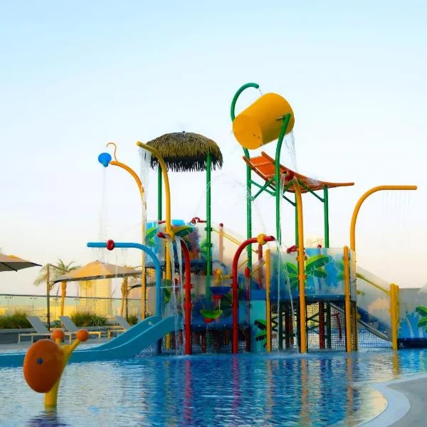 Movenpick Jumeirah Village Triangle, hotel di Dubai