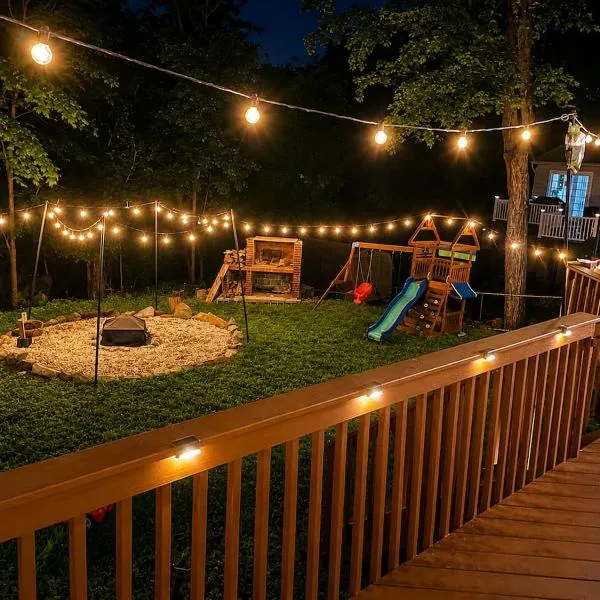 Cozy Family Retreat with Fire Pit and BBQ, hotel em Vernon