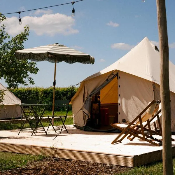 Hoeve de Binnenplaets - Comfort glamping tent, khách sạn ở Schimmert