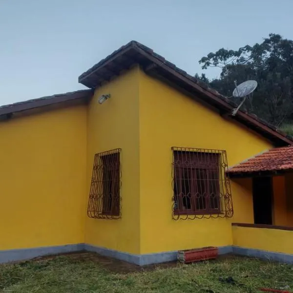 Viesnīca Fazenda vista soberba casa amarela pilsētā Nova Friburgu