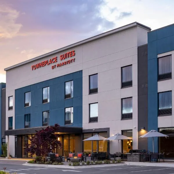 TownePlace Suites by Marriott Victoria Airport Sidney: Sidney şehrinde bir otel
