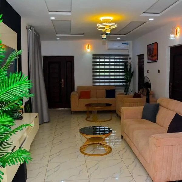 Ado Ekiti에 위치한 호텔 Luxury AdoEkiti Apartment Regular Power Supply, Wi-Fi