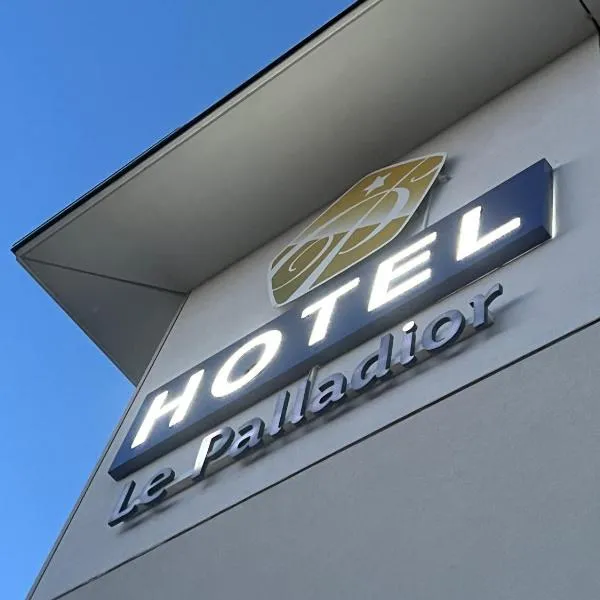 부아롱에 위치한 호텔 Hôtel Le Palladior Voiron