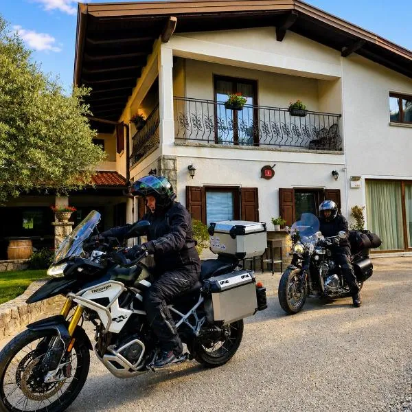 Pri Martinovih, hotell i Deskle