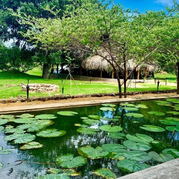 Yaalu Yaala Safari Camp, hotel v destinaci Palatupana