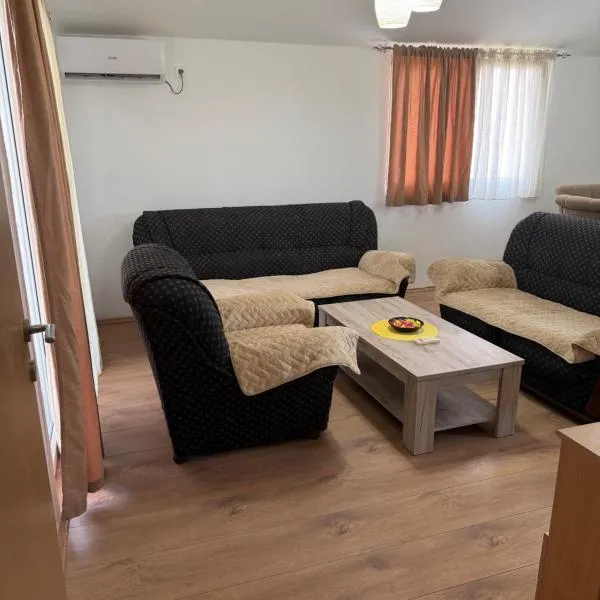 Apartman M&S, hotel v destinácii Golubovci
