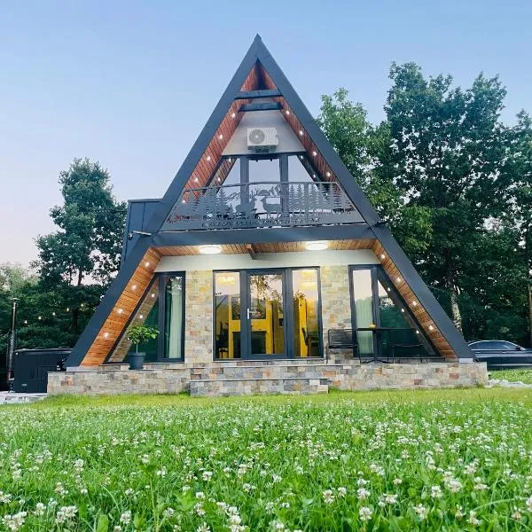 A Frame Poalele Transalpinei, hotel u gradu 'Novaci-Străini'