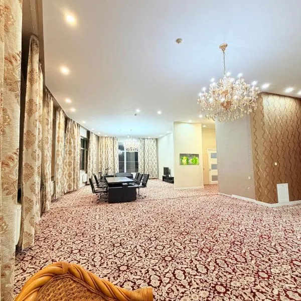 King Tower Penthouse Private House - All, hotel din Ulaanbaatar