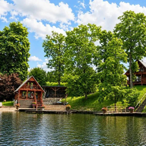 LAKE VIEW Resort - Sodyba, hotelli kohteessa Skirlėnai