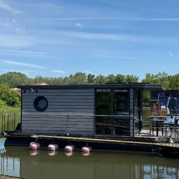 Hausboot Luft & Liebe, ξενοδοχείο σε Halle an der Saale
