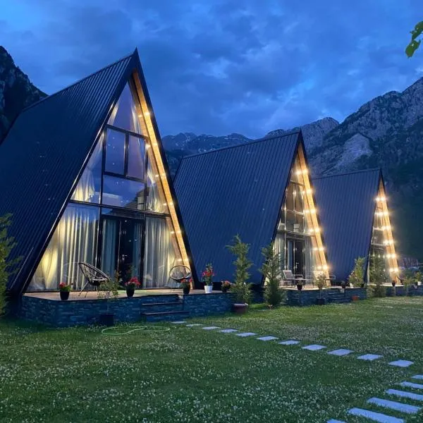 Monark Villas, hotel i Theth