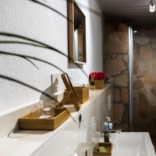 Ferienwohnung Rath, hotel in Cologne