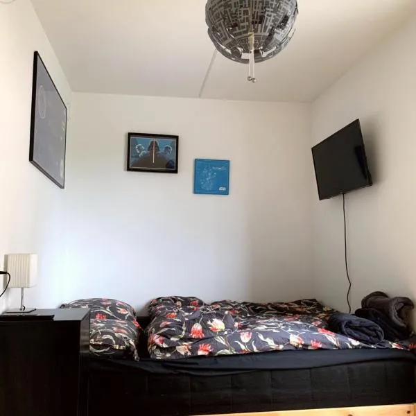 Cosy room in Copenhagen townhouse, hotell Kopenhaagenis