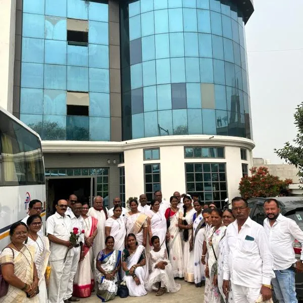 Hotel Leela Galaxy, ξενοδοχείο σε Kushinagar