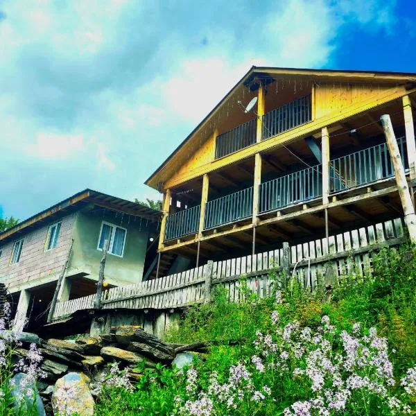 Elos Guesthouse, hotel u gradu Iprari