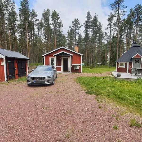 Gemütliches Ferienhaus mit Grillkota und Sauna, hotel di Sörsjön