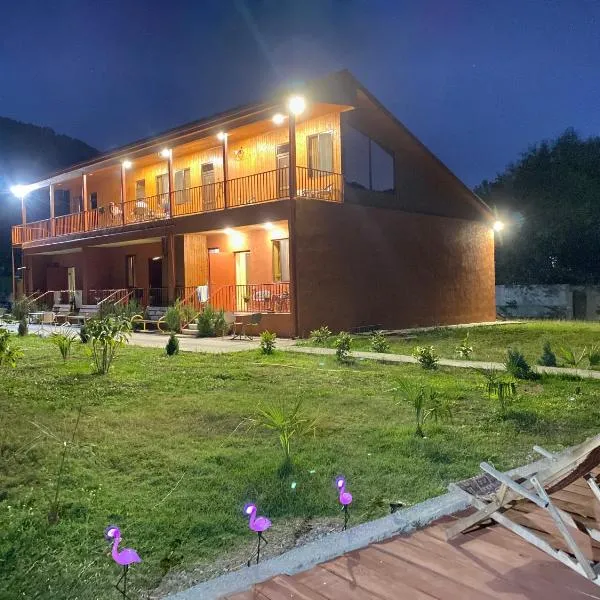 Hotel Mirioni, khách sạn ở Oni