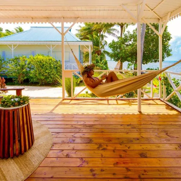 Opoa Beach Hotel โรงแรมในOpoa