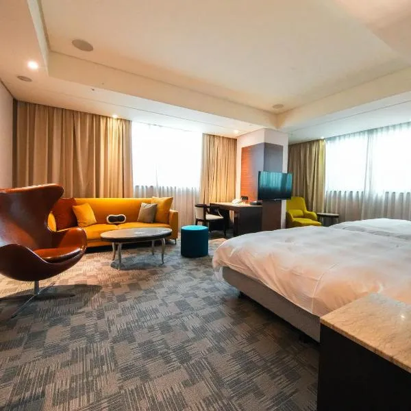 Via Hotel Breeze, hotell i Taipei