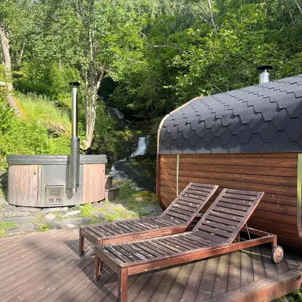 Spa Villa - Sauna, Hot Tub & Private Waterfall, hotel v destinácii Vossevangen