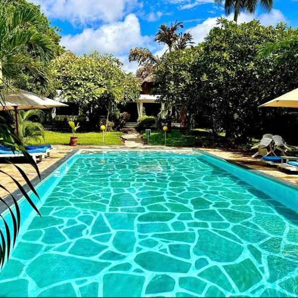 WHITE Nyumba Malindi - Boutique Villa, מלון במלינדי